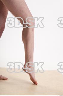 Leg reference of Dolores 0010